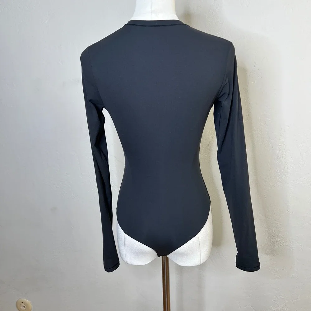 SKIMS Fits Everybody Long Sleeve Crew Neck Bodysuit Gray Small - Picture 3 of 6